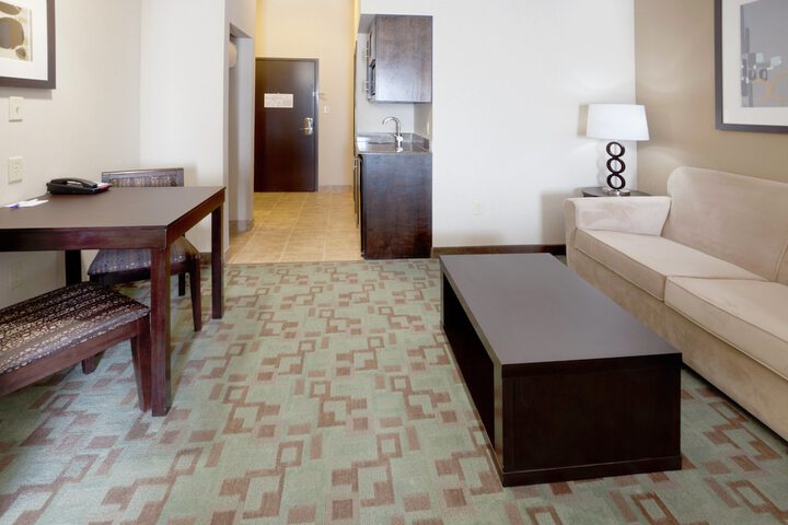 Room 32 of 51