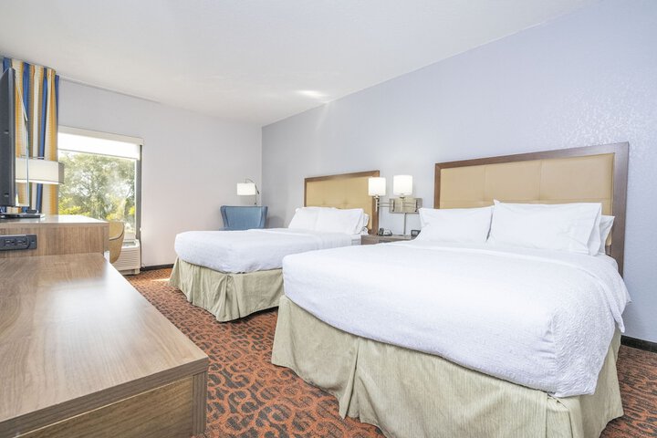 Room 20 of 74