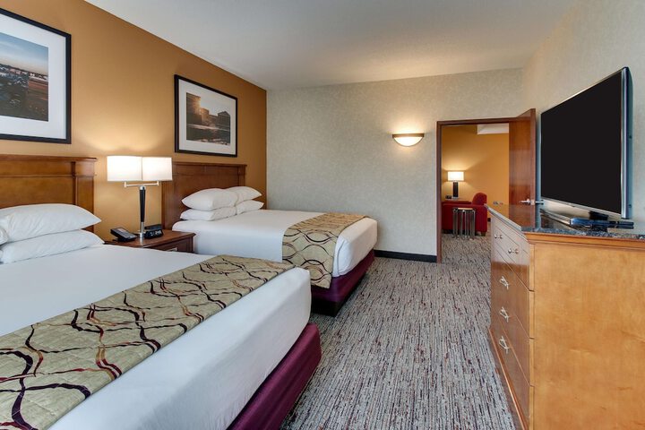 Room 16 of 72