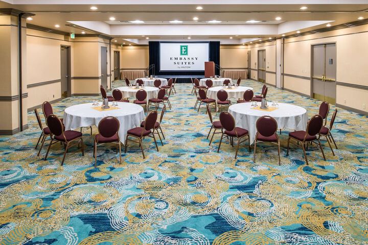 Embassy Suites by Hilton Seattle Tacoma International Airport