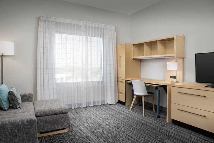 Room 22 of 40