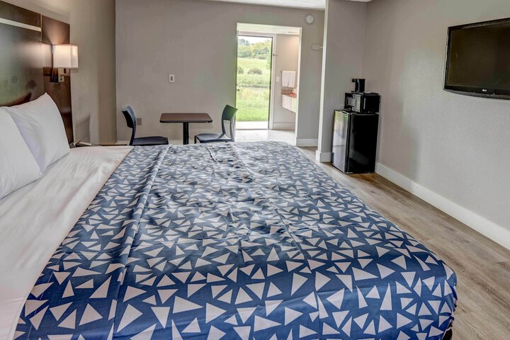 Room 19 of 21