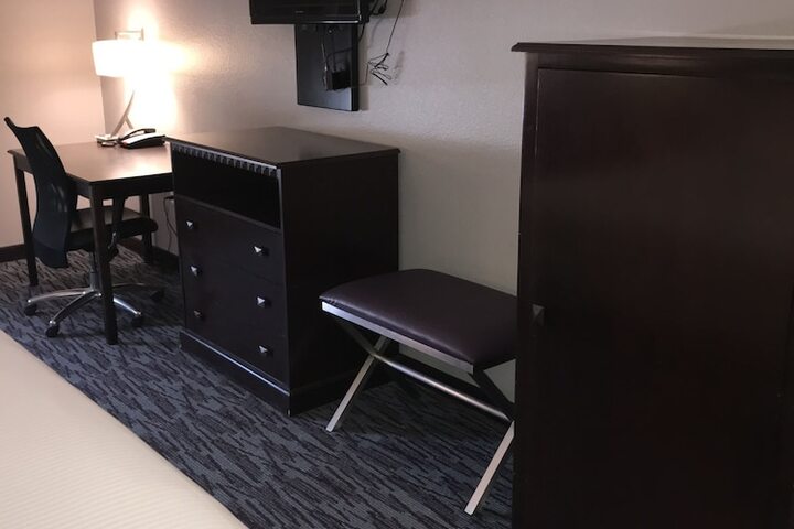Room 9 of 36