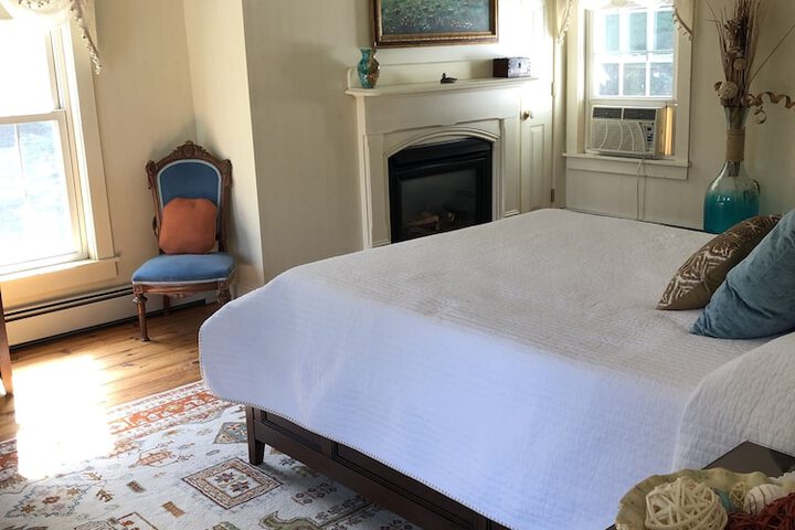 Aiken Manor B & B