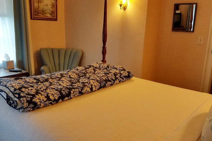 Room 36 of 72