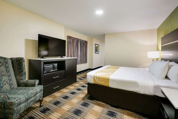 Room 19 of 30