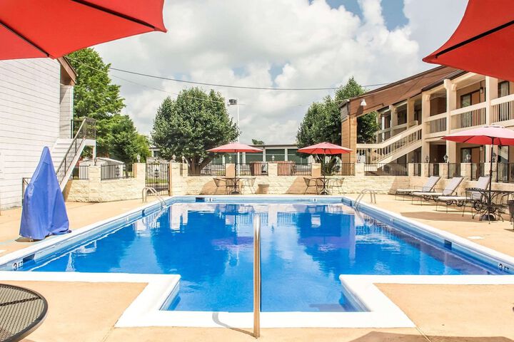 Pool 6 of 20