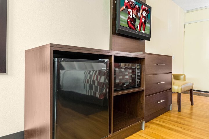 Room 15 of 29