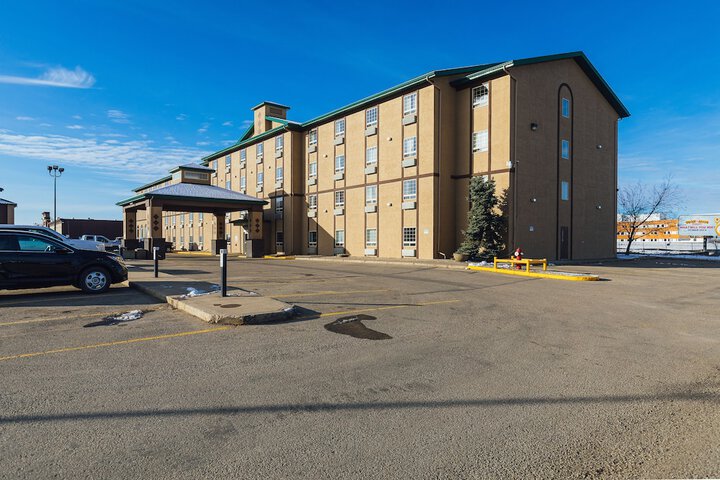 Hotel 2 of 33