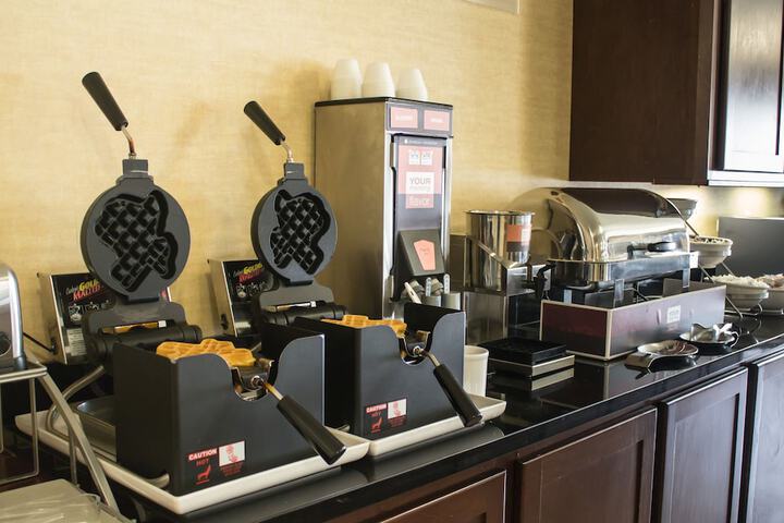 Breakfast/Coffee Service 45 of 57