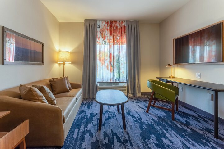 Room 20 of 28
