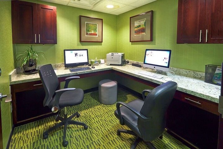 Business Center 52 of 53