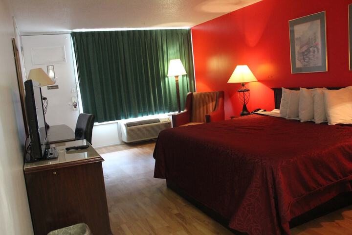 Room 16 of 47