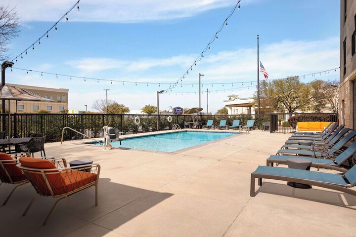 Hampton Inn & Suites San Marcos