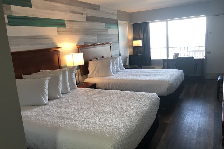 Room 13 of 25