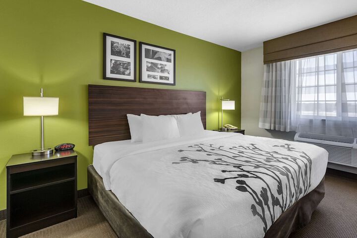 Sleep Inn & Suites Pleasant Hill - Des Moines