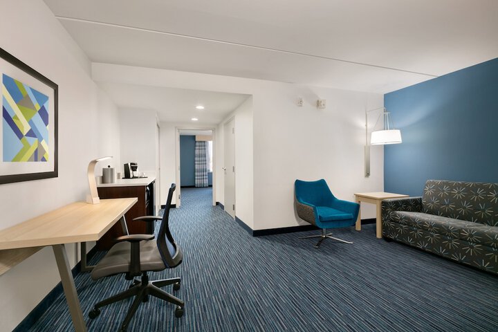 Room 28 of 55