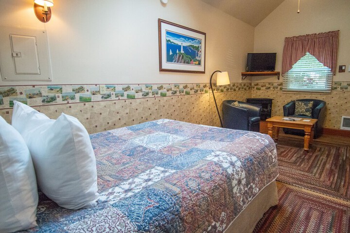 Room 103 of 125