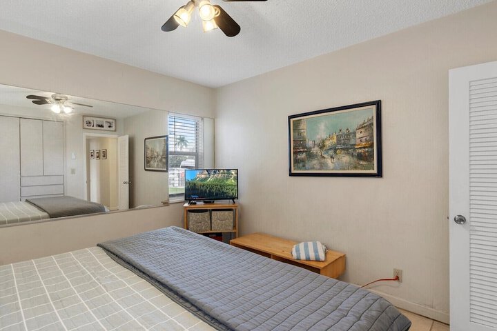 Room 90 of 184