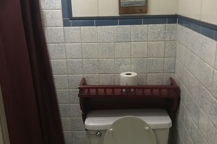 Room 24 of 41