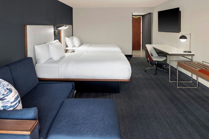 Courtyard by Marriott Cleveland Airport South