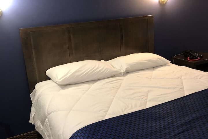 Room 17 of 48