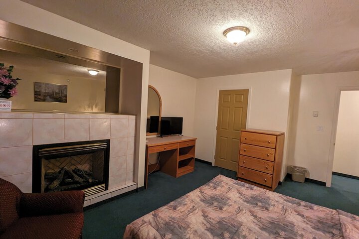 Room 31 of 82