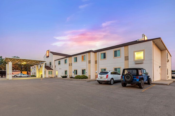 Econo Lodge Belle Fourche