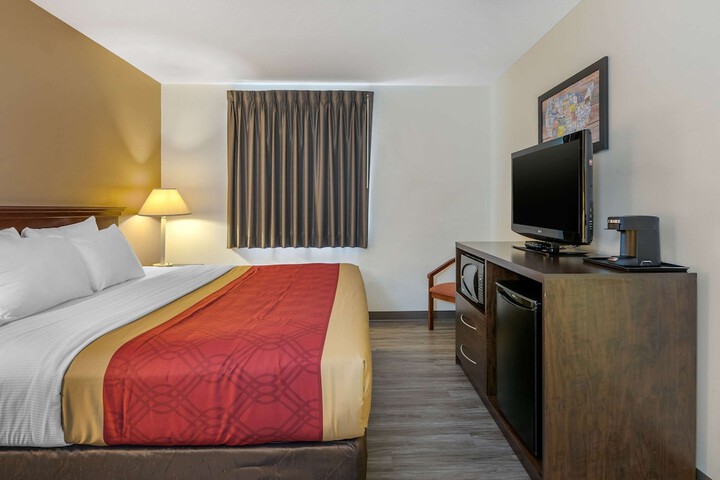 Room 12 of 30