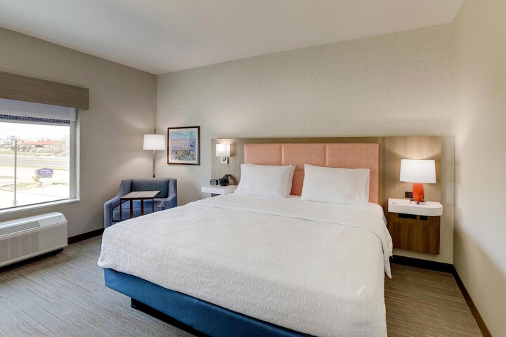 Hampton Inn & Suites Weatherford