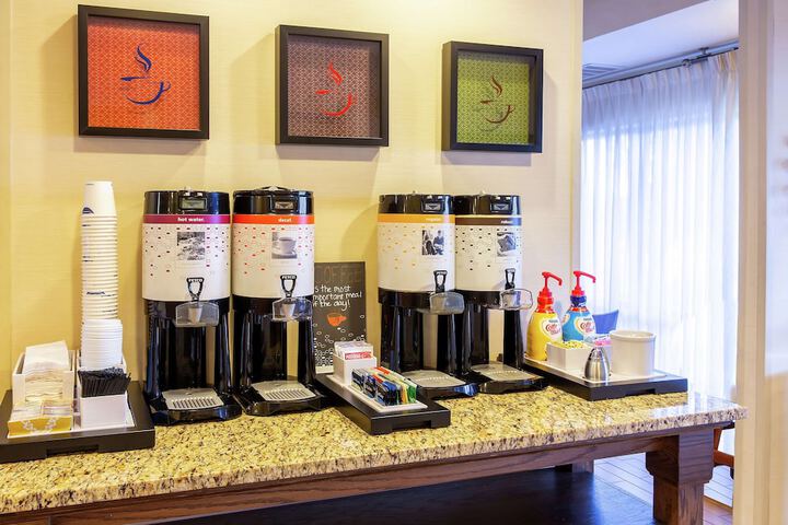 Breakfast/Coffee Service 19 of 24