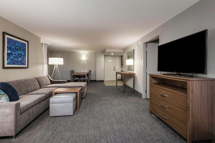 Room 25 of 58