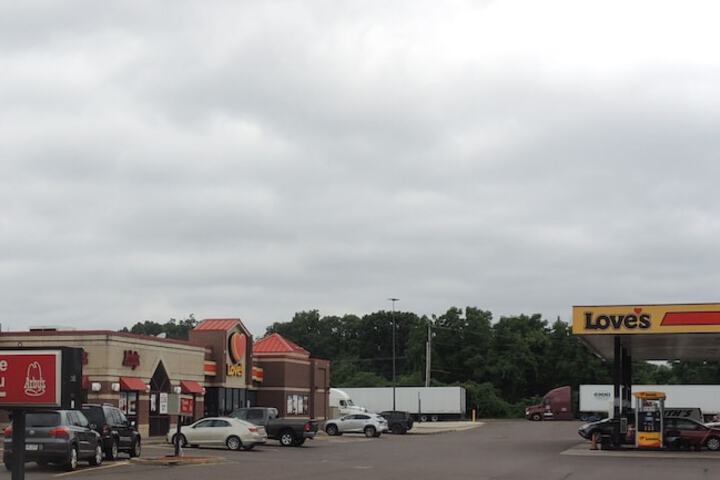 Super 8 by Wyndham Mifflinville Near Bloomsburg