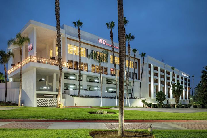 Hotel 3 of 48