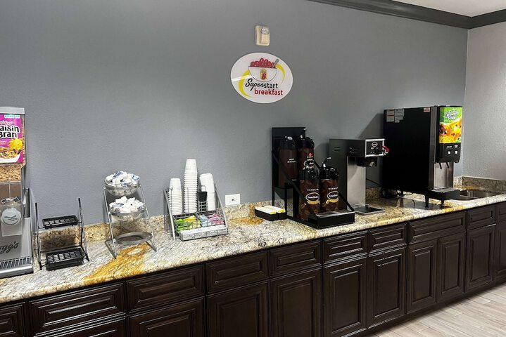 Breakfast/Coffee Service 27 of 30
