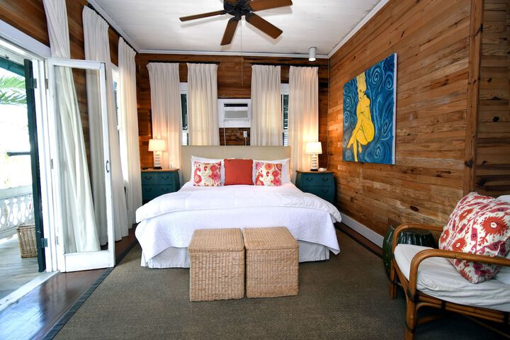 Room 35 of 259