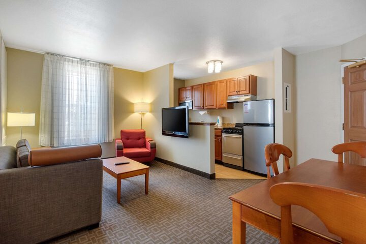Room 17 of 23
