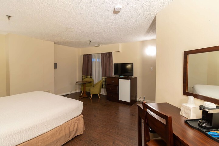 Room 14 of 35
