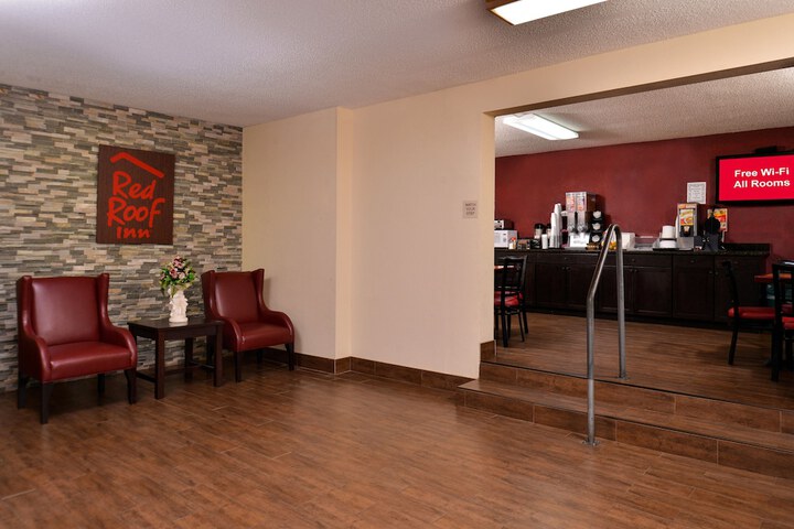 Red Roof Inn Cartersville–Emerson / LakePoint North