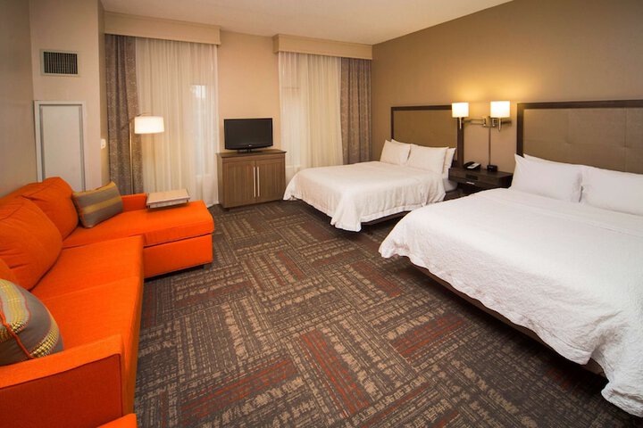 Hampton Inn & Suites Valdosta / Conference Center
