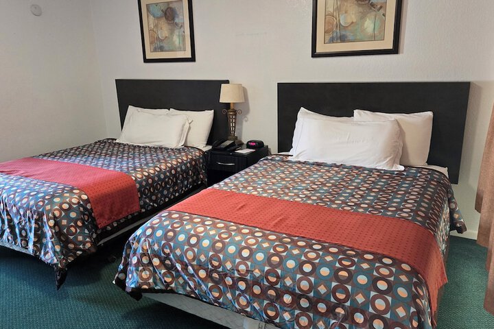 Room 30 of 46