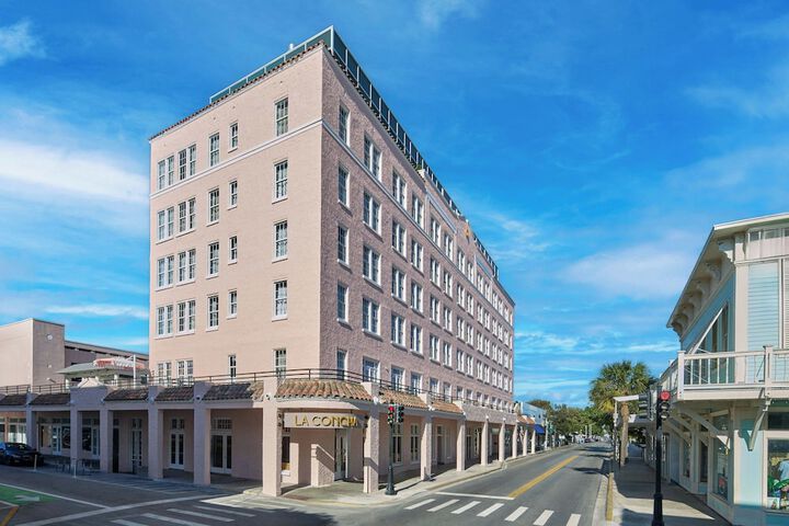 Hotel 5 of 151