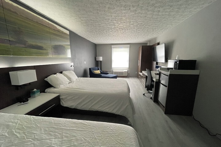 Luxor Inn & Suites a Travelodge by Wyndham
