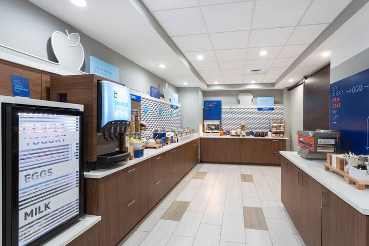 Breakfast/Coffee Service 24 of 25