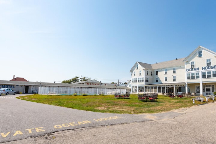 Ocean House Hotel & Motel