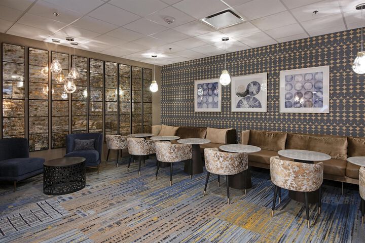 DoubleTree by Hilton Hotel West Edmonton