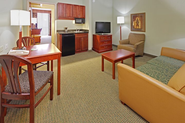 Room 19 of 35