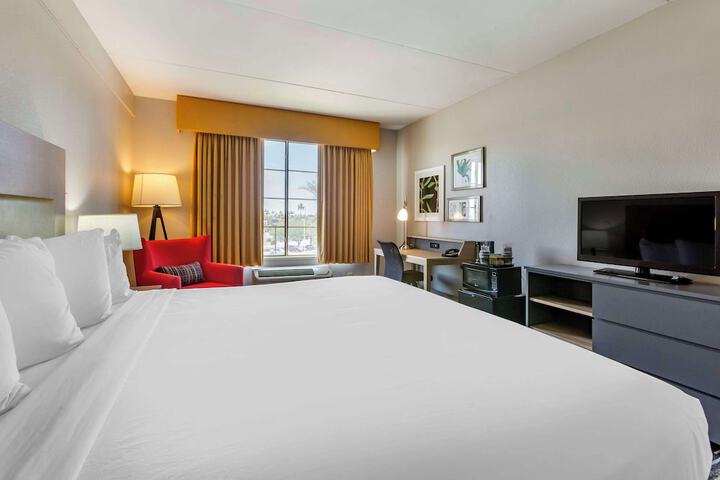 Room 9 of 34