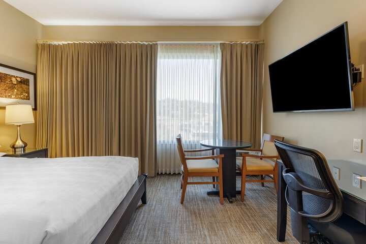 Room 53 of 131