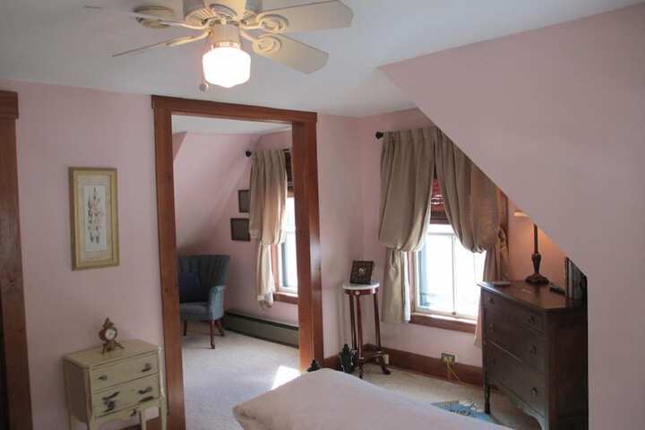 Room 53 of 89